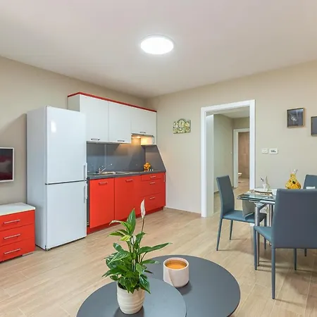 Pensjonat Complex Irena With Pool