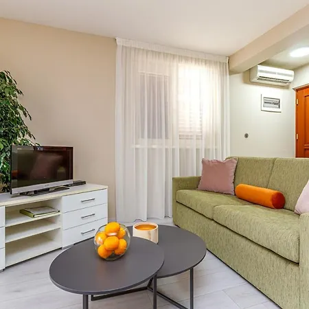 Pensjonat Complex Irena With Pool Poreč