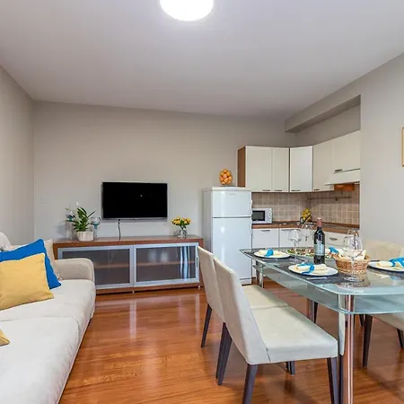 Complex Irena With Pool 4*