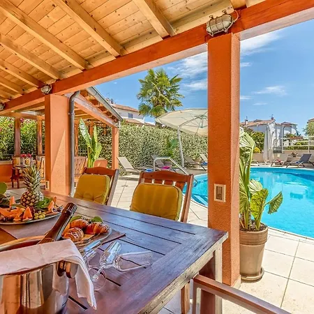 Penzion Complex Irena With Pool