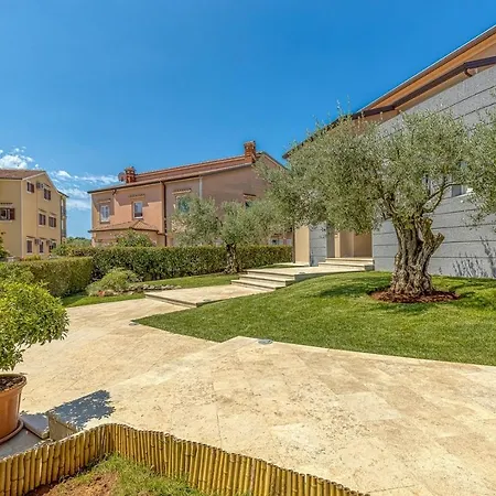 Complex Irena With Pool 4*