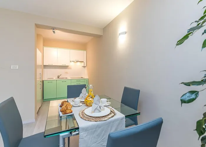 Complex Irena With Pool