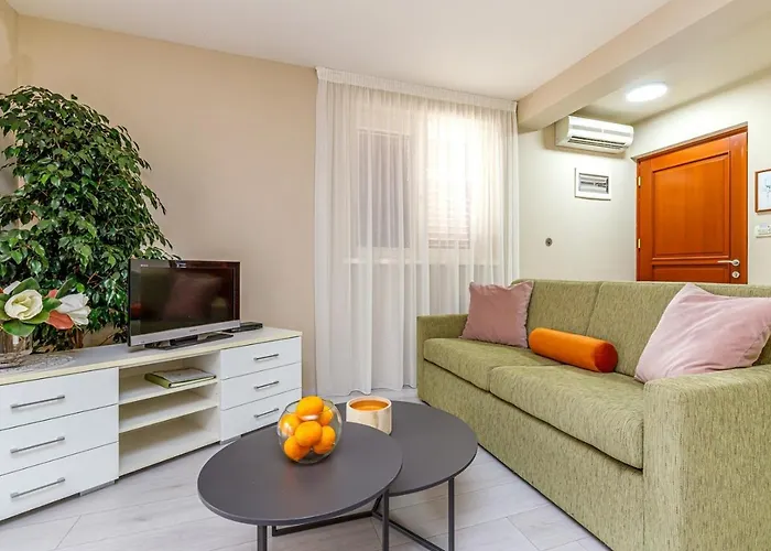 Affittacamere Complex Irena With Pool Porec