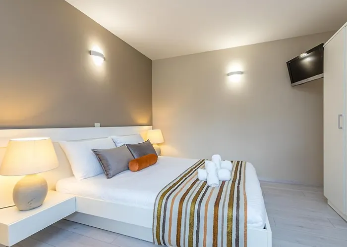 Affittacamere Complex Irena With Pool 4*